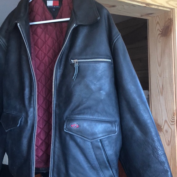 TOMMY Hilfiger - Picture 3 of 3